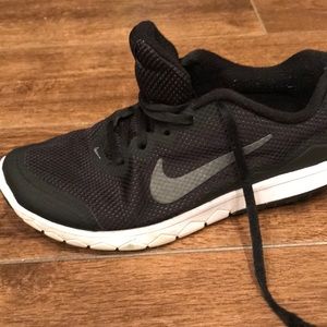 Nike women’s shoes